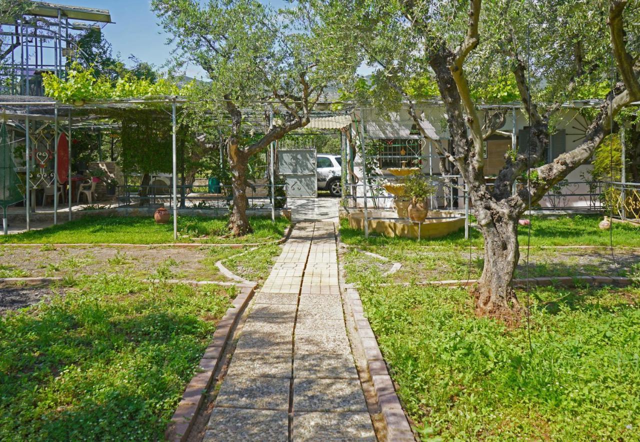 Veni Olive House Villa Kalamáta Eksteriør bilde
