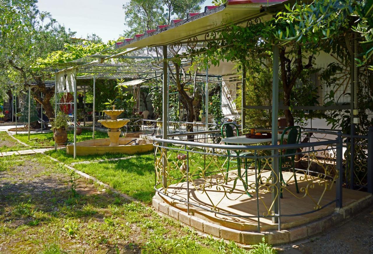 Veni Olive House Villa Kalamáta Eksteriør bilde